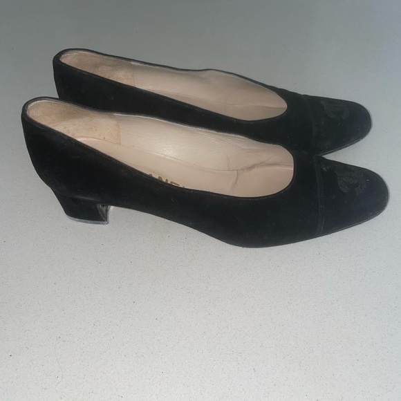 Chanel heels black suede size 38.5 - Picture 5 of 8
